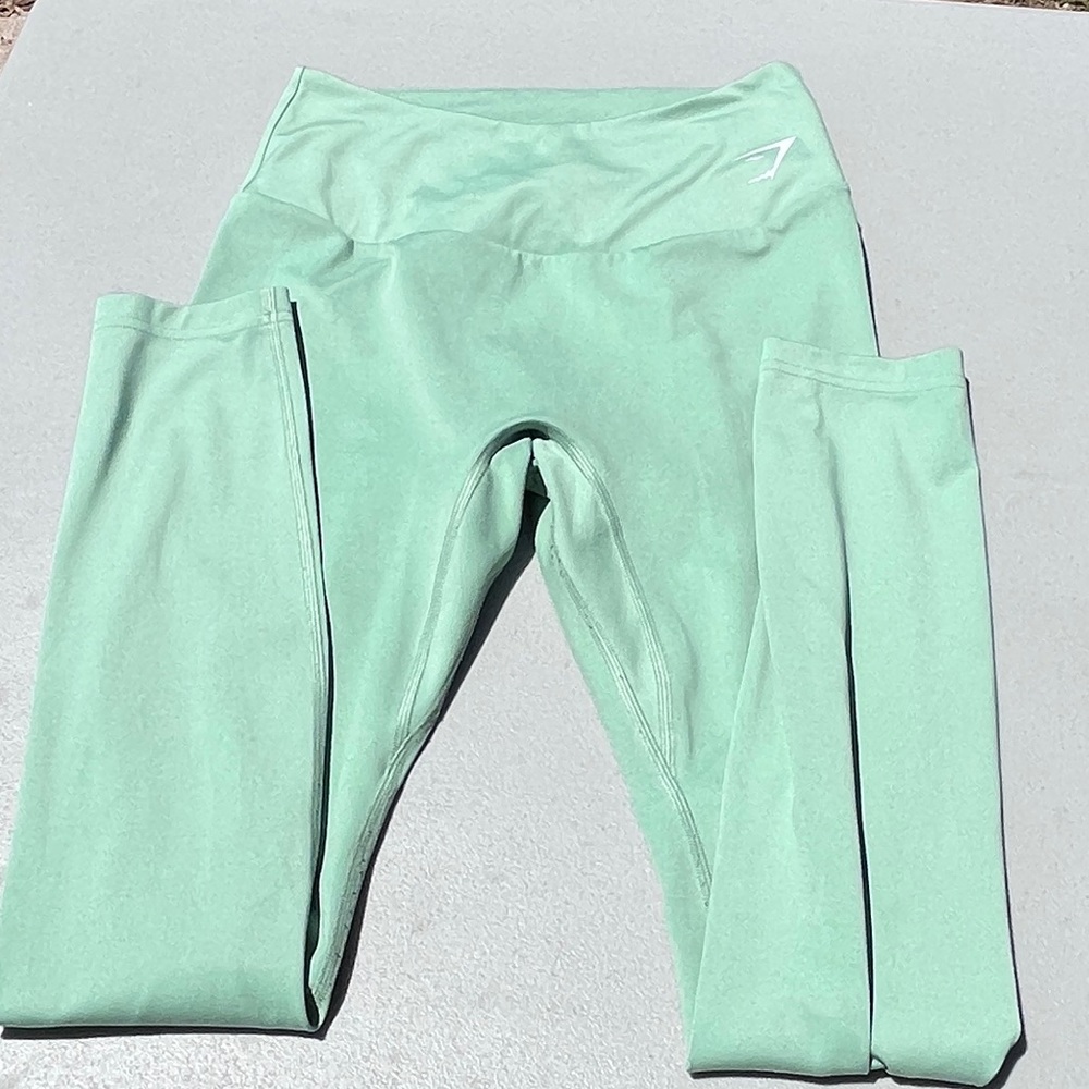 Gym Shark workout set - Seafoam Green & Grey/ Green sports bra